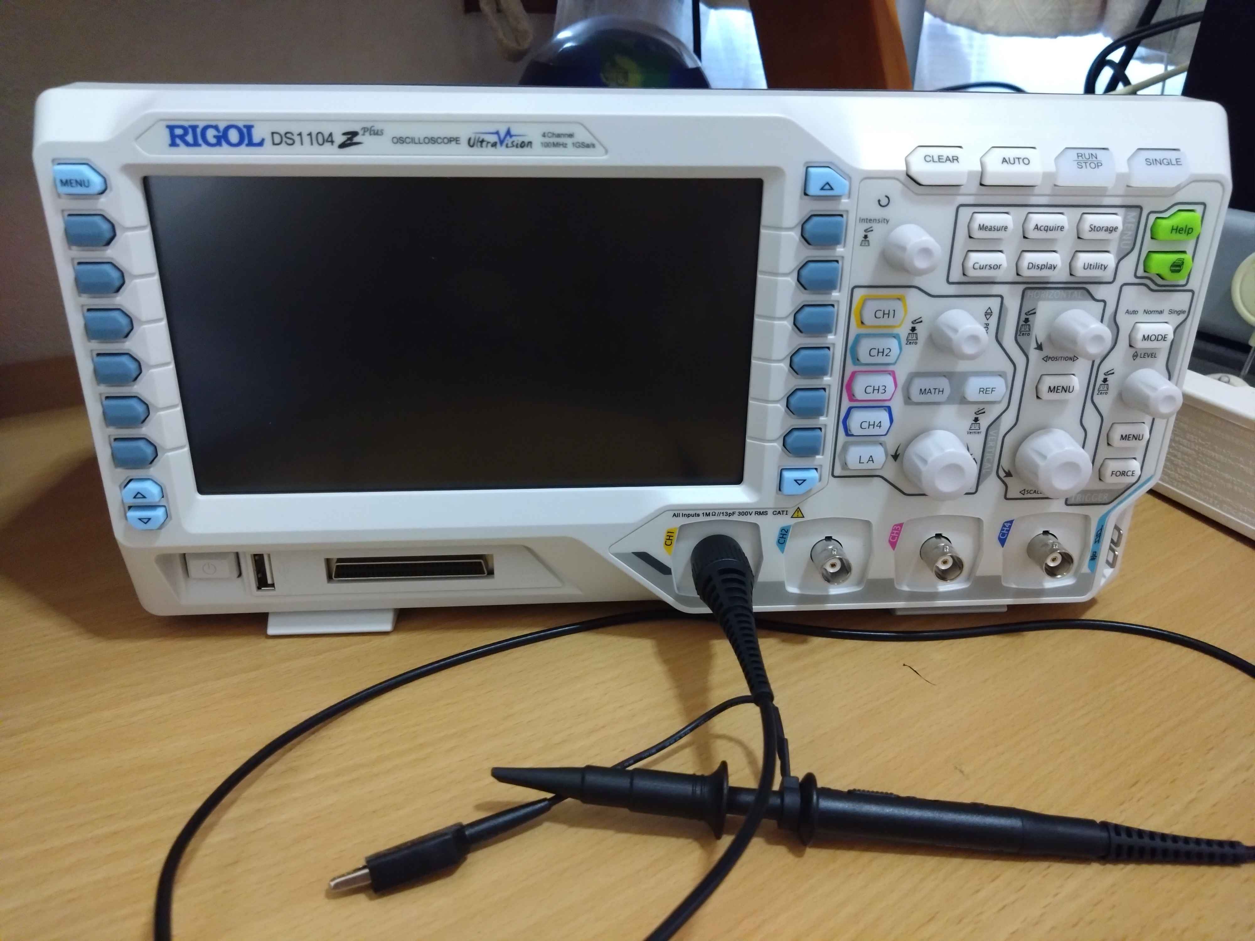 マイコン名刺制作録1 -学生，オシロスコープを買う-